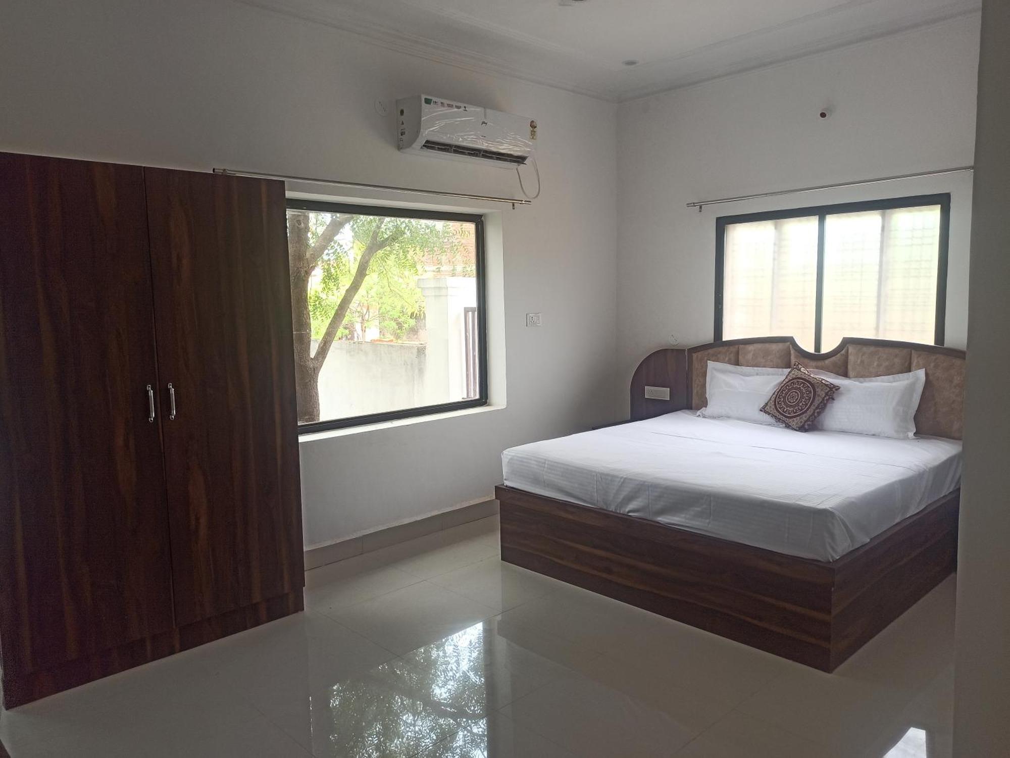 Abhiram Homestay Κχατζουράχο Εξωτερικό φωτογραφία