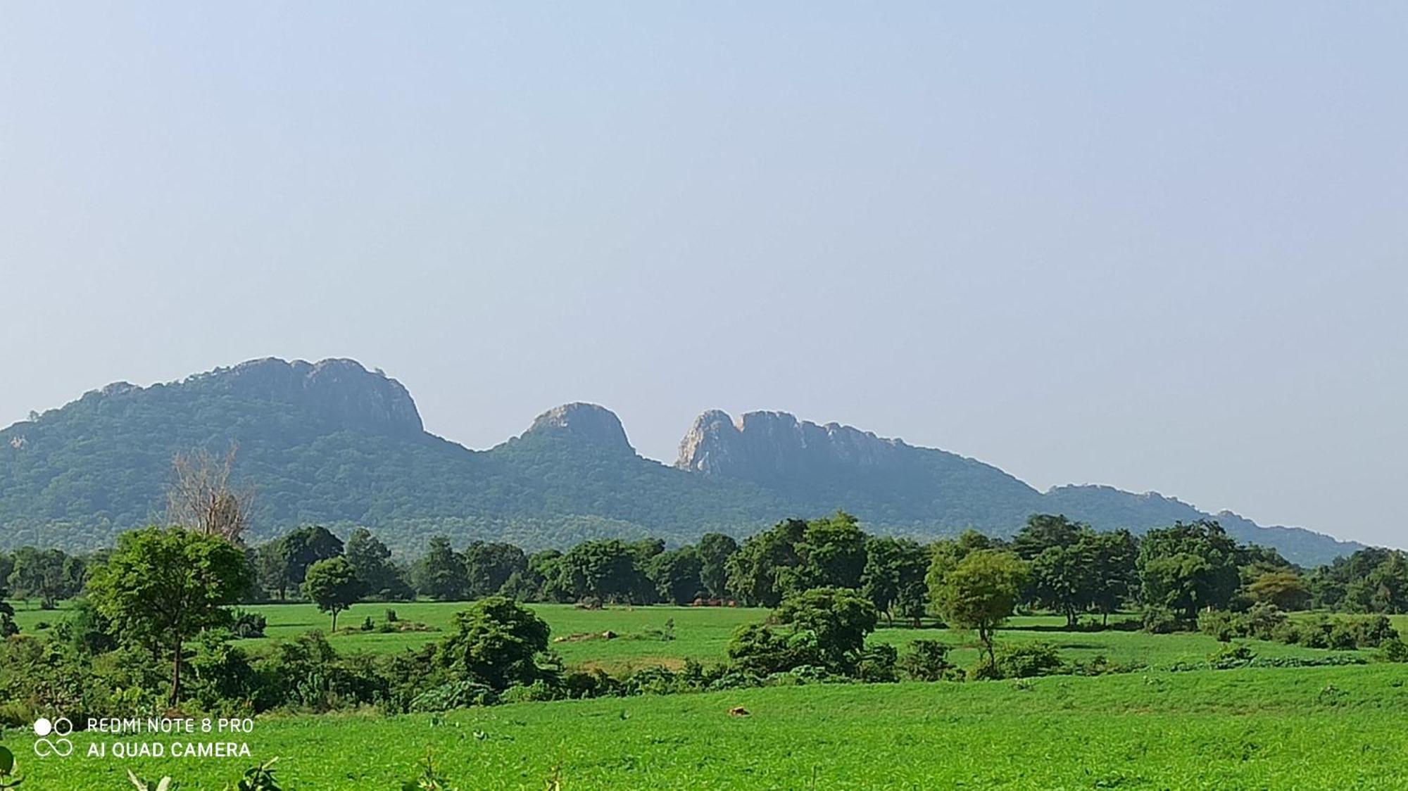 Abhiram Homestay Κχατζουράχο Εξωτερικό φωτογραφία