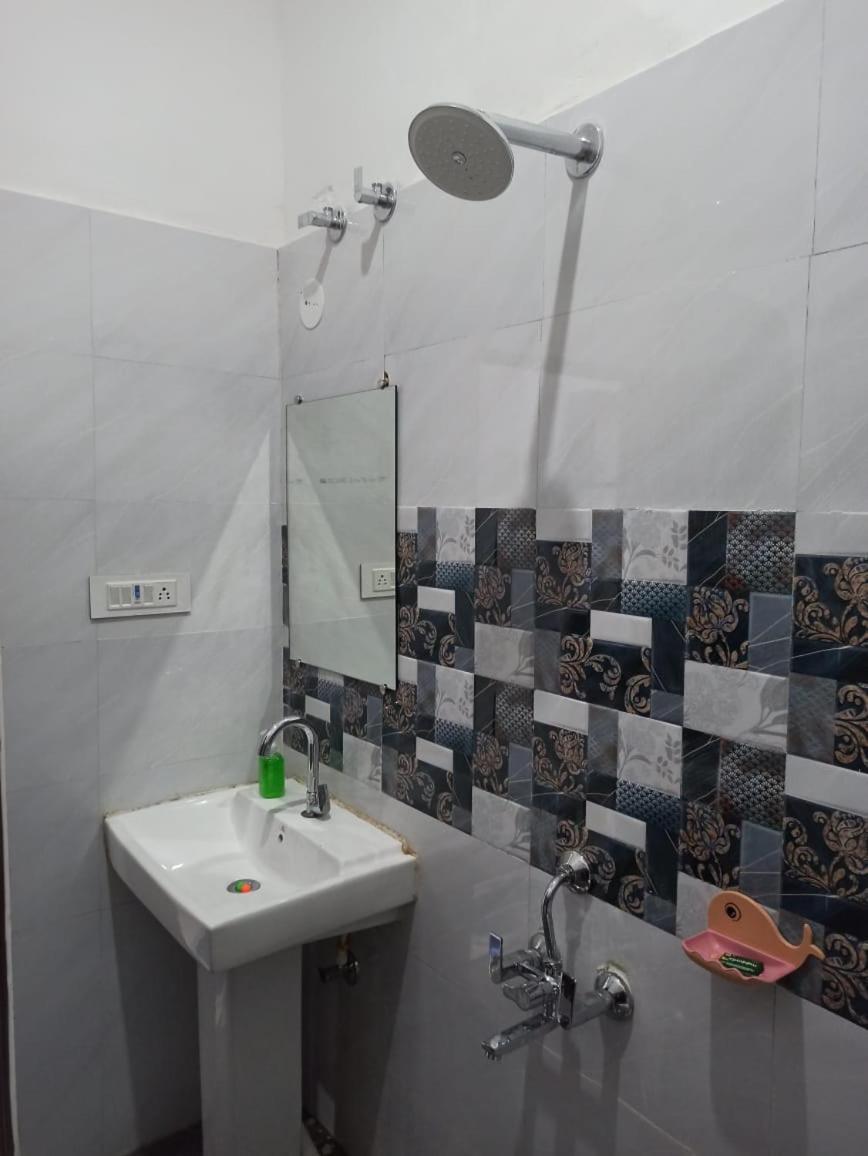 Abhiram Homestay Κχατζουράχο Εξωτερικό φωτογραφία