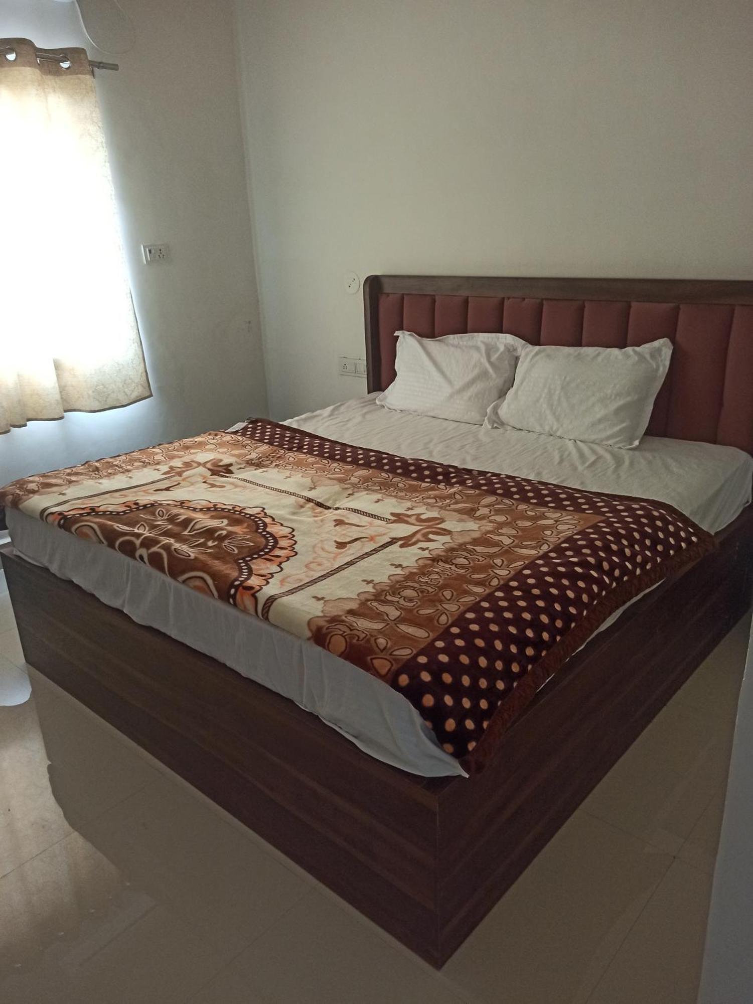 Abhiram Homestay Κχατζουράχο Εξωτερικό φωτογραφία